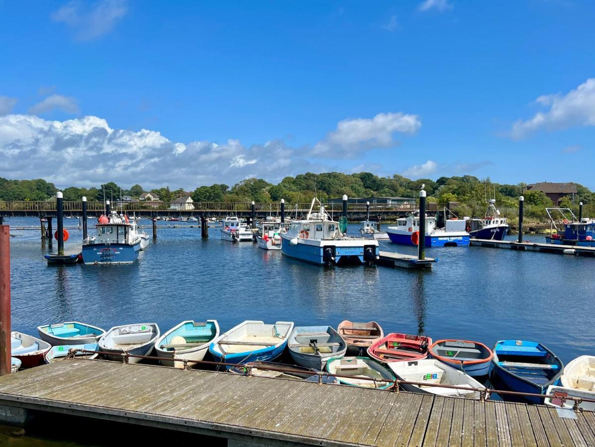 No 64 Bed And Breakfast Lymington Bagian luar foto